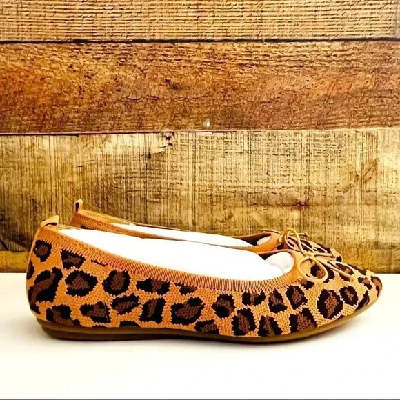 New Vince Camuto Flanna Leopard Washable Knit Ballet Flats - Picture 3 of 11